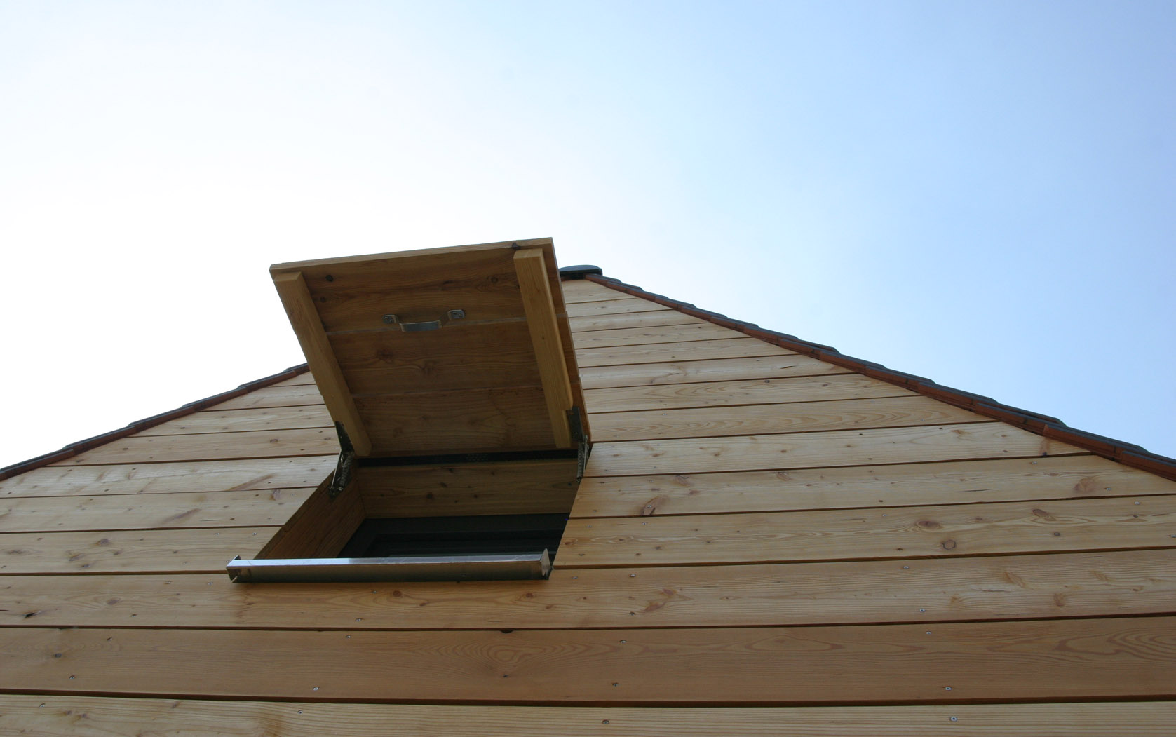 0502 awb 02 by studio lot.jpg